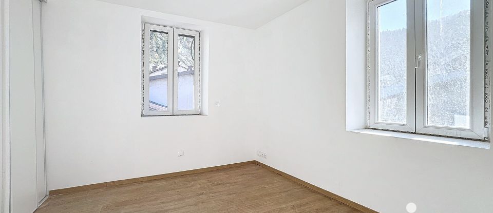 Apartment 3 rooms of 64 m² in Hauts de Bienne (39400)