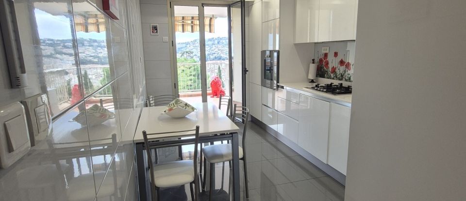 Appartement 4 pièces de 115 m² à Nice (06100)