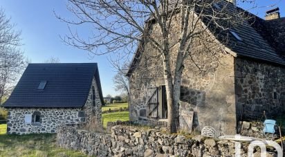 Maison 5 pièces de 110 m² à Saint-Cernin (15310)