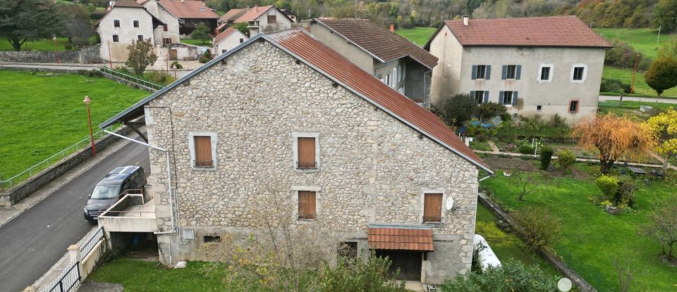 Maison 7 pièces de 180 m² à Injoux-Génissiat (01200)