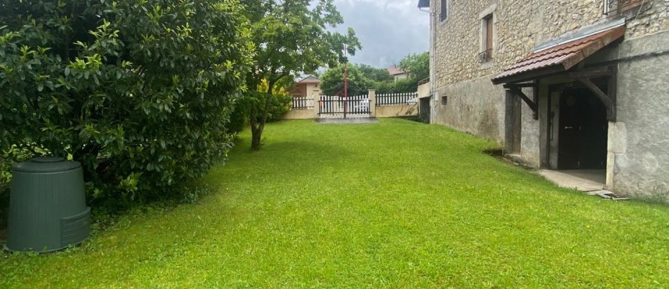 Maison 7 pièces de 180 m² à Injoux-Génissiat (01200)