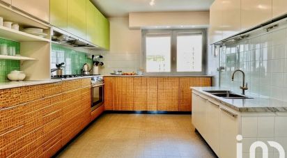 Apartment 4 rooms of 73 m² in Bassens (73000)