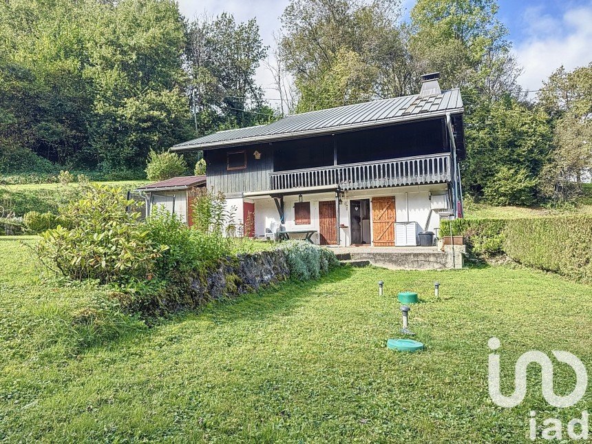 Maison de campagne 4 pièces de 92 m² à La Rivière-Enverse (74440)