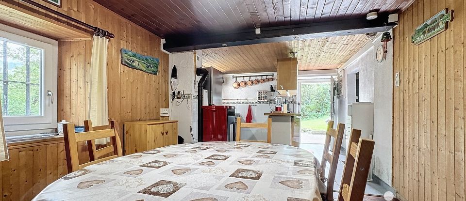 Maison de campagne 4 pièces de 92 m² à La Rivière-Enverse (74440)