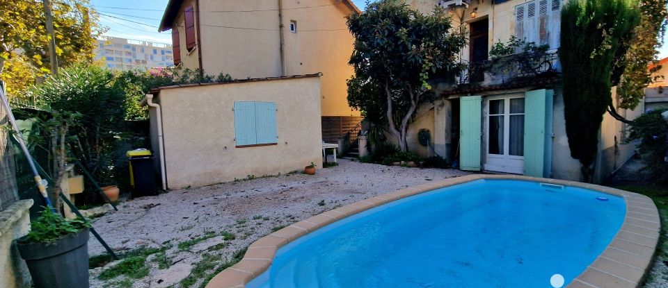 House 6 rooms of 150 m² in Marseille (13009)