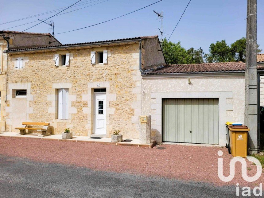 House 4 rooms of 110 m² in Saint-Ciers-sur-Gironde (33820)