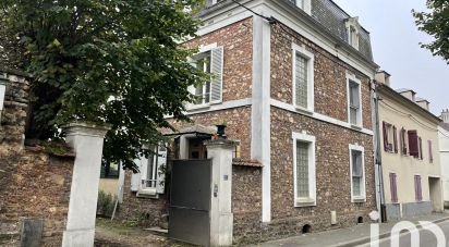 Maison traditionnelle 7 pièces de 185 m² à Taverny (95150)