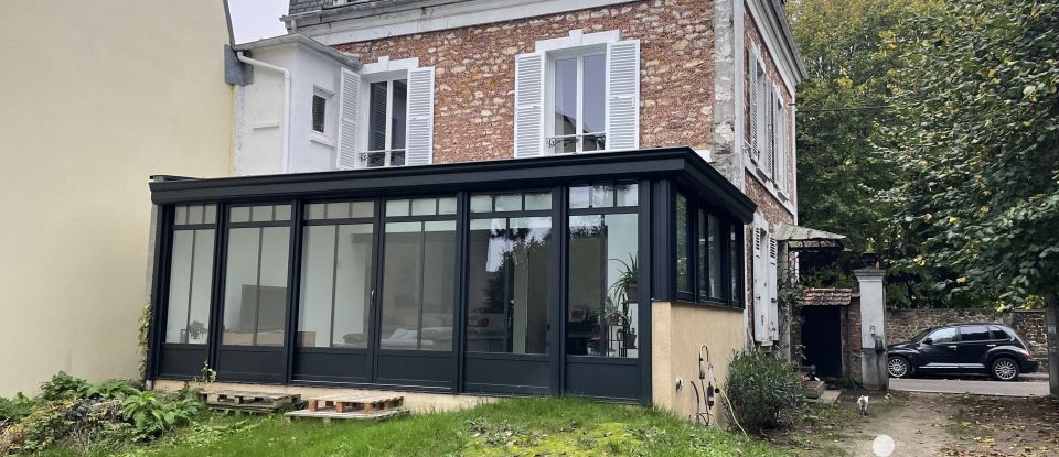 Maison traditionnelle 7 pièces de 185 m² à Taverny (95150)