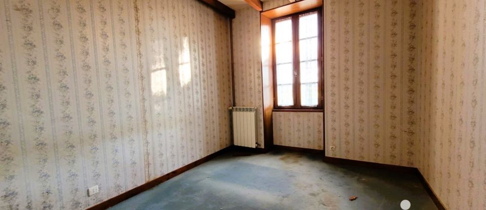 Maison 4 pièces de 80 m² à - (17240)