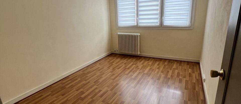 Apartment 6 rooms of 124 m² in Cholet (49300)