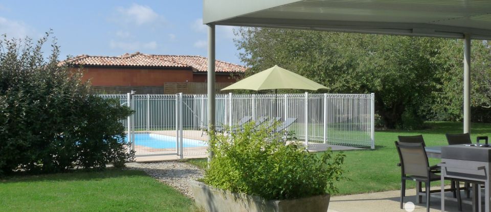 Maison 14 pièces de 354 m² à Montauban (82000)