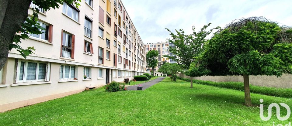 Appartement 4 pièces de 65 m² à Ivry-sur-Seine (94200)