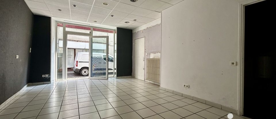 Immeuble de 130 m² à Naucelle (12800)