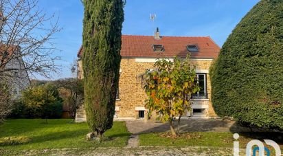 Maison 5 pièces de 131 m² à Villecresnes (94440)