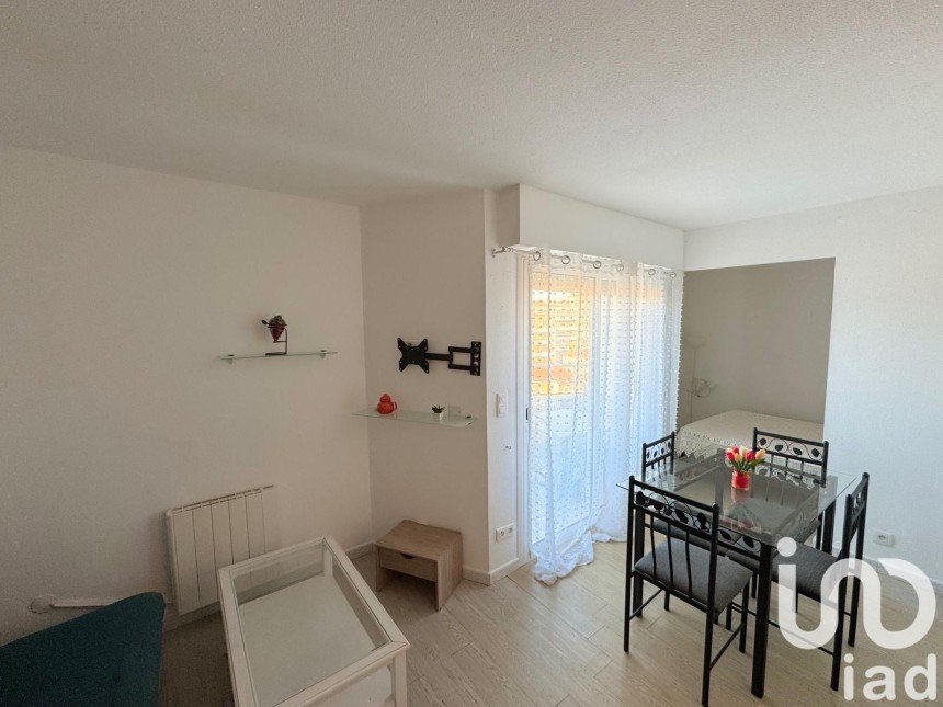 Studio 1 room of 23 m² in Fréjus (83600)