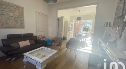 Maison 7 pièces de 166 m² à Amiens (80000)