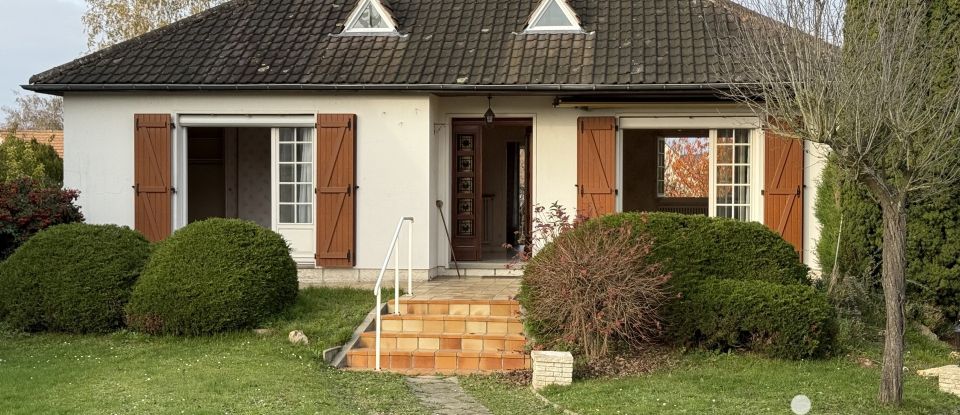 Maison traditionnelle 4 pièces de 80 m² à Villennes-sur-Seine (78670)