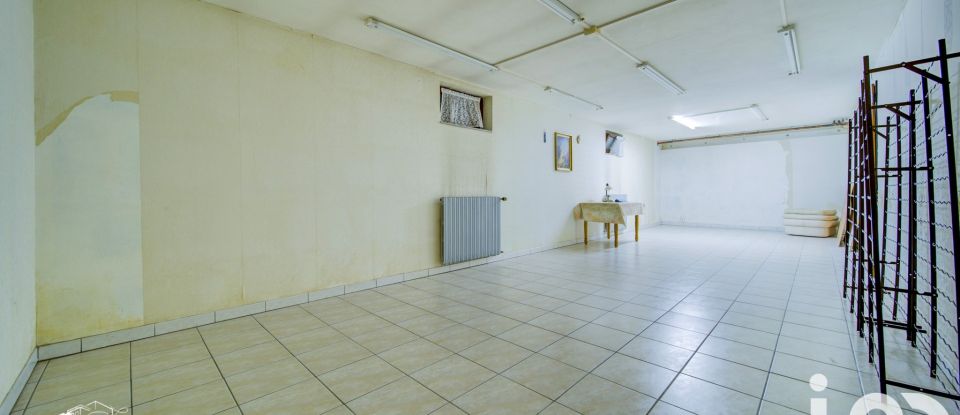 House 6 rooms of 135 m² in Vitry-sur-Orne (57185)