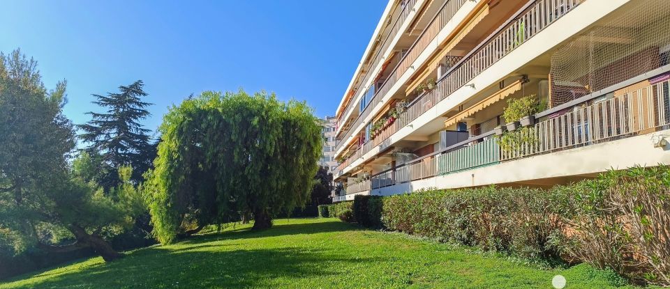 Appartement 3 pièces de 68 m² à Antibes (06600)