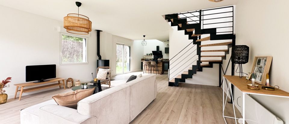 Maison 4 pièces de 102 m² à Croix (59170)