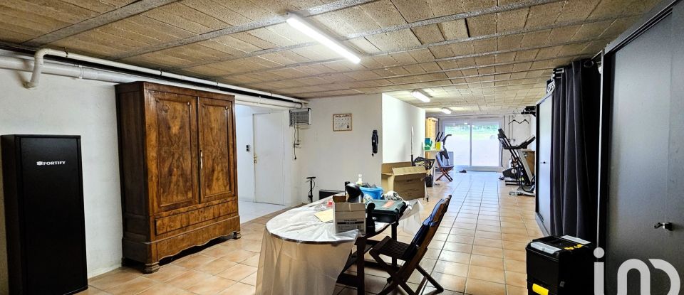 Maison 6 pièces de 125 m² à Saint-Forgeot (71400)