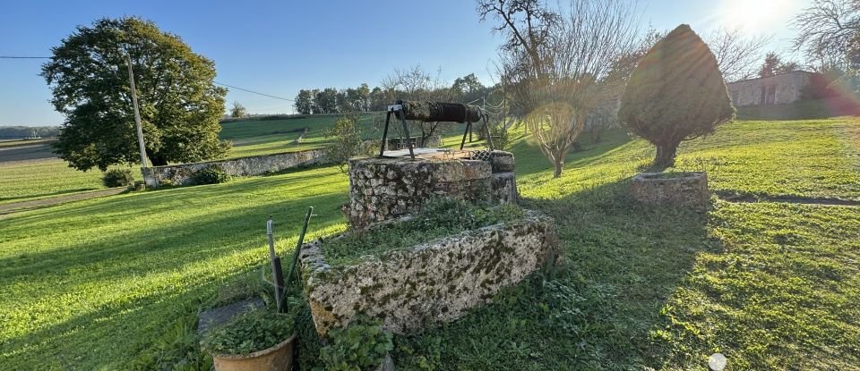 Maison 5 pièces de 110 m² à Bessac (16250)