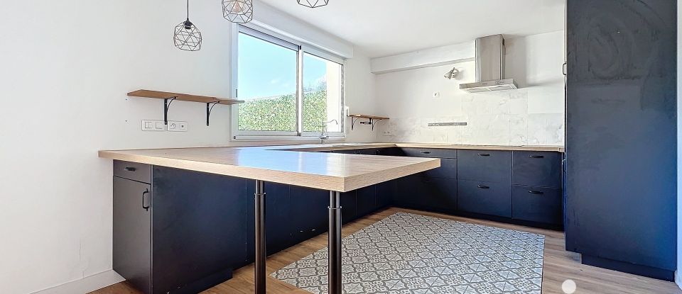 Maison 7 pièces de 130 m² à La Chapelle-sur-Erdre (44240)