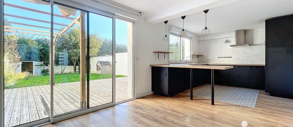 Maison 7 pièces de 130 m² à La Chapelle-sur-Erdre (44240)