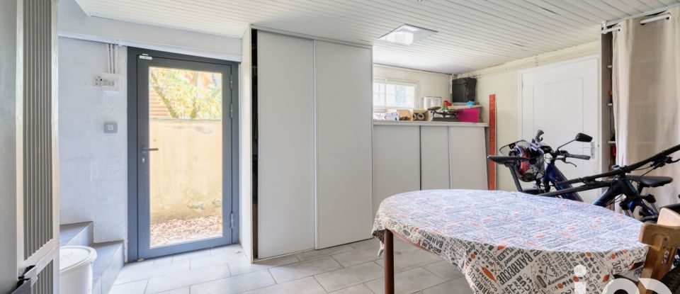 Maison 7 pièces de 170 m² à Charmentray (77410)