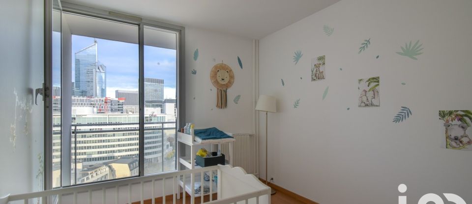 Appartement 4 pièces de 77 m² à Puteaux (92800)