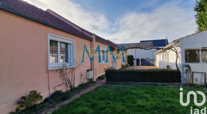 Maison traditionnelle 6 pièces de 153 m² à Chartres (28000)