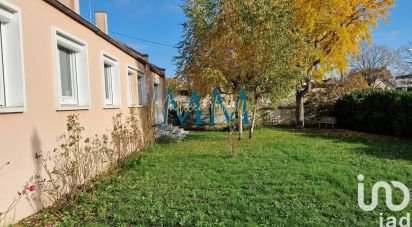 Maison traditionnelle 6 pièces de 153 m² à Chartres (28000)