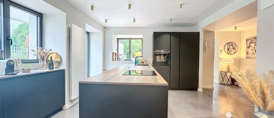 Duplex 7 pièces de 203 m² à Mont-Saint-Aignan (76130)