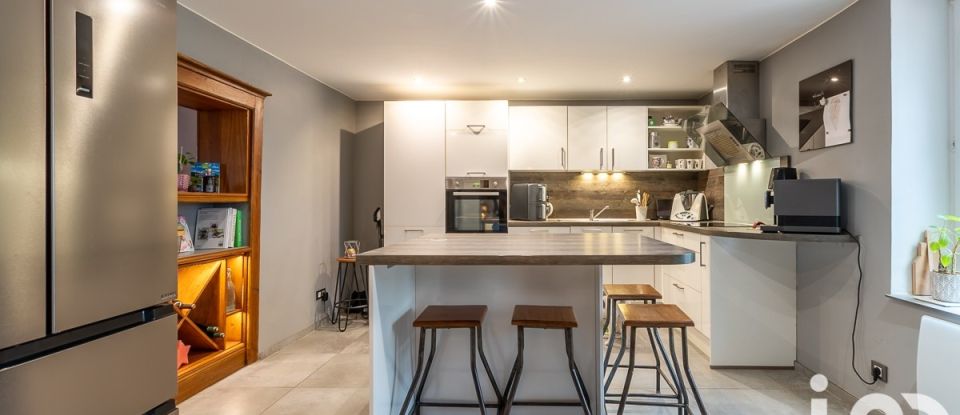 Maison 8 pièces de 180 m² à Terville (57180)