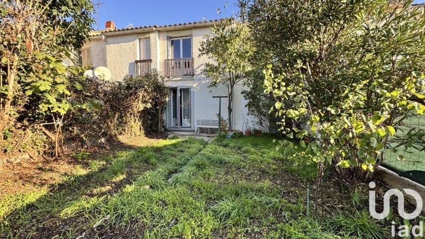 Maison 4 pièces de 82 m² à Lézignan-Corbières (11200)