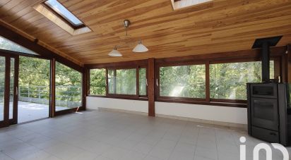 Maison 8 pièces de 215 m² à Targon (33760)