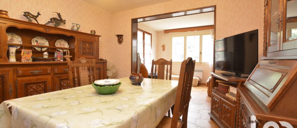 Traditional house 5 rooms of 95 m² in Saint-Marcel-sur-Aude (11120)