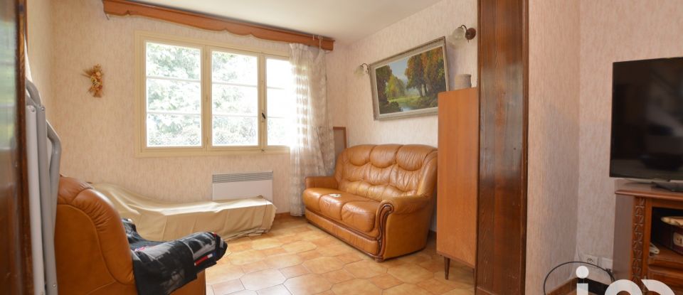 Traditional house 5 rooms of 95 m² in Saint-Marcel-sur-Aude (11120)