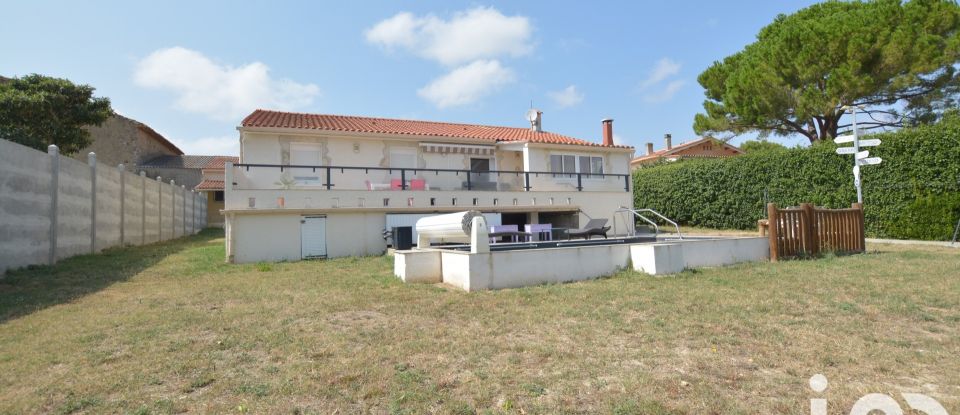 Traditional house 5 rooms of 100 m² in Montredon-des-Corbières (11100)