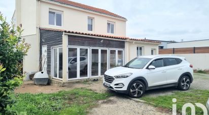 Maison traditionnelle 7 pièces de 119 m² à Dompierre-sur-Yon (85170)