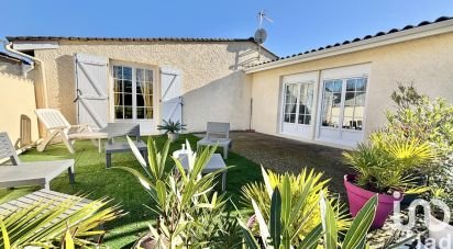 Maison 4 pièces de 76 m² à Saint-Christoly-de-Blaye (33920)