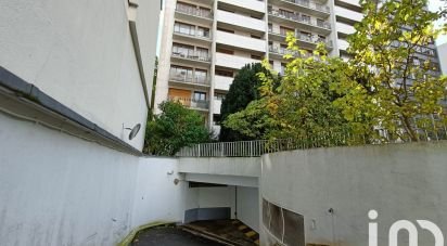 Parking/garage/box de 10 m² à Paris (75020)