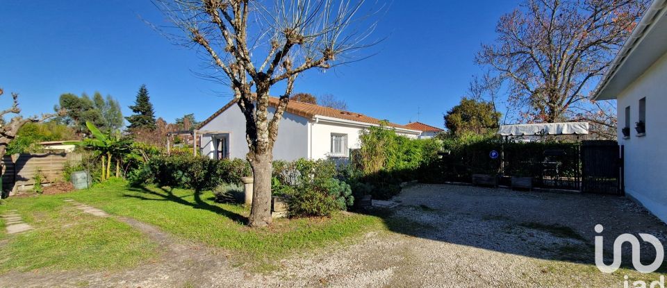 Traditional house 12 rooms of 212 m² in Blanquefort (33290)