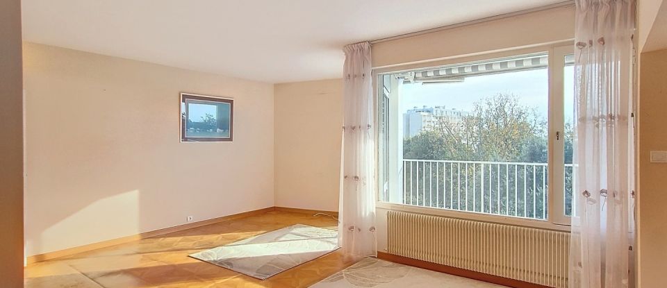 Appartement 4 pièces de 101 m² à La Rochelle (17000)