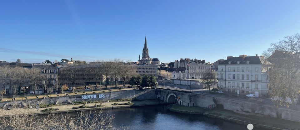 Appartement 4 pièces de 92 m² à Nantes (44000)