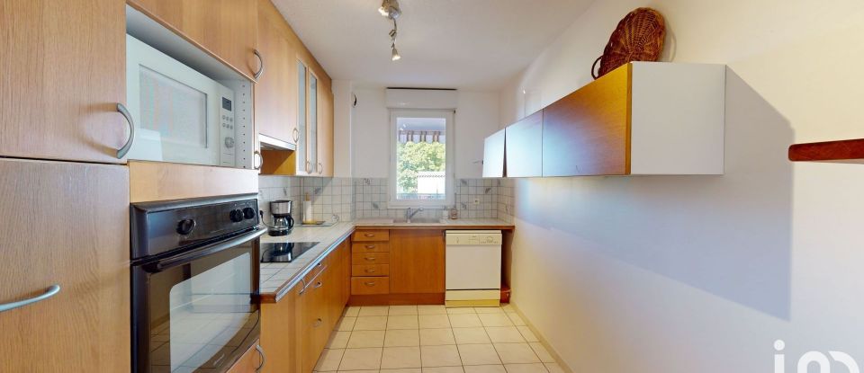 Apartment 4 rooms of 86 m² in Vitrolles (13127)