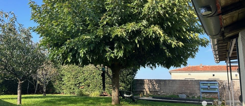 Maison de campagne 5 pièces de 173 m² à Chantillac (16360)