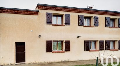 House 8 rooms of 176 m² in Nevoy (45500)