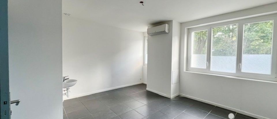 Apartment 5 rooms of 153 m² in Châtellerault (86100)