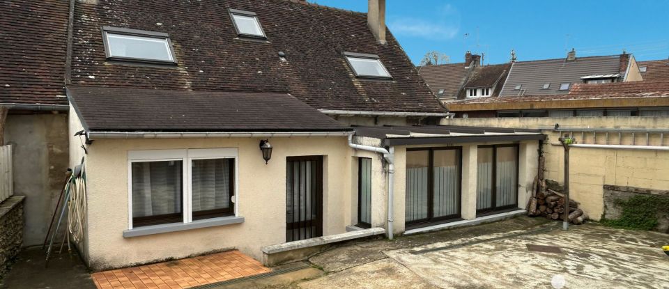 Maison 4 pièces de 70 m² à Noailles (60430)